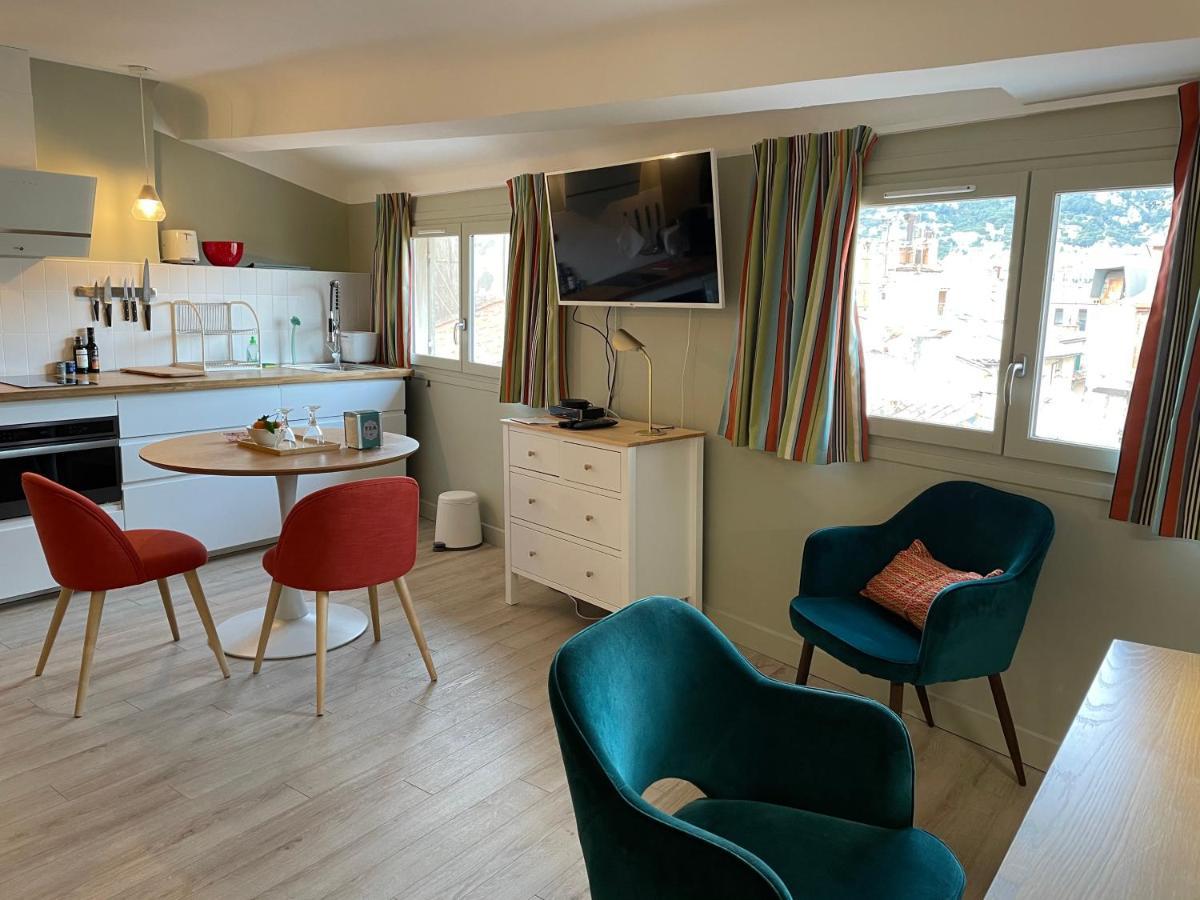 Au Coeur Du Vieux Toulon Au Calme Appartement Renove Climatise Confortable Etage Eleve Avec Ascenseur Proche Parking Et Toutes Commodites Exterior foto