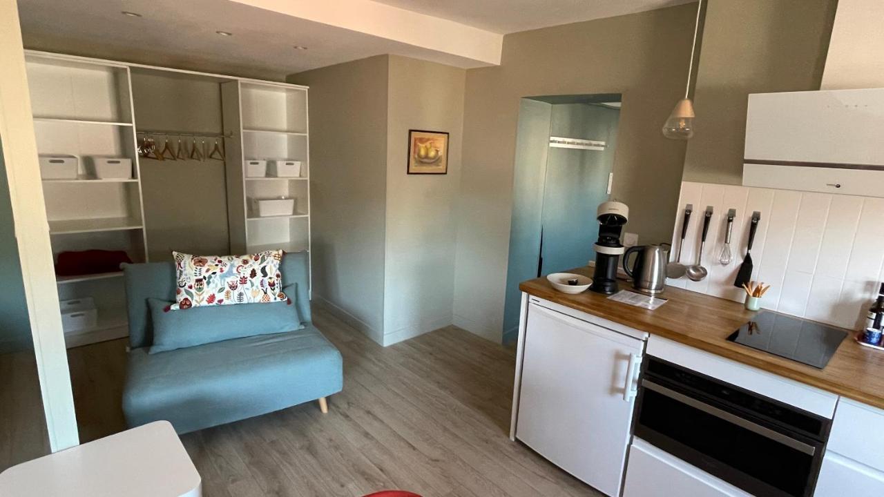 Au Coeur Du Vieux Toulon Au Calme Appartement Renove Climatise Confortable Etage Eleve Avec Ascenseur Proche Parking Et Toutes Commodites Exterior foto