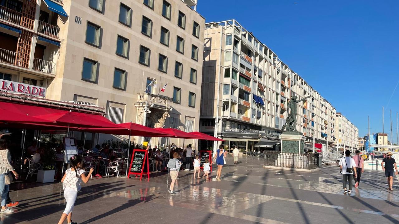 Au Coeur Du Vieux Toulon Au Calme Appartement Renove Climatise Confortable Etage Eleve Avec Ascenseur Proche Parking Et Toutes Commodites Exterior foto